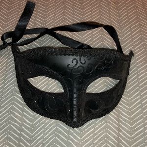 Sparkly Black Masquerade Mask